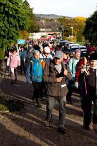 🌞 Über 1.000 Menschen feiern den Tag des Wanderns – Ein Rekordtag im Hildesheimer Wald! 🌞